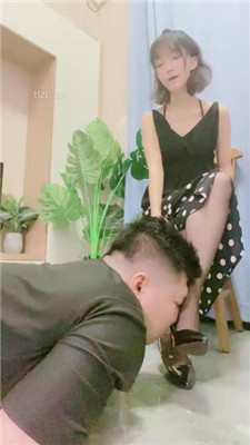 图片[2]_【素人星探】喂口水-黑丝高跟美腿踩_HD绳艺资源