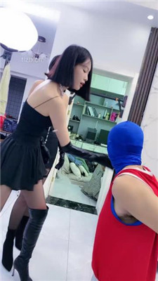 图片[18]_【麋鹿银儿】3S-骑马骑脖/提档/重度耳光/黑丝脚捂狗_HD绳艺资源