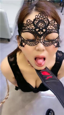 图片[10]_【cc.s】母畜-狗链遛狗/白袜皮鞋辱/戴手铐/闻棉袜_HD绳艺资源