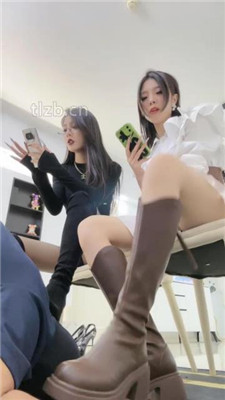 图片[2]_【萱萱】双S-长靴踩狗爪/磕头/板子抽打/胯下辱/踩踏【双视角版】_HD绳艺资源