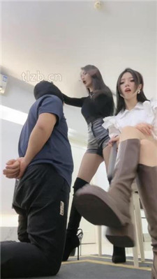 图片[7]_【萱萱】双S-长靴踩狗爪/磕头/板子抽打/胯下辱/踩踏【双视角版】_HD绳艺资源