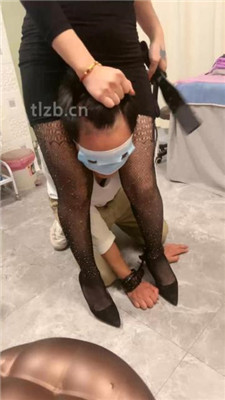 图片[12]_【木子大大】美容院技师黑网袜高跟虐奴_HD绳艺资源