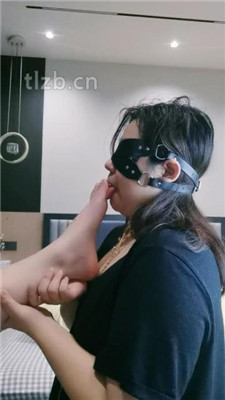 图片[8]_【小羊】发骚闺蜜跪舔臭脚【上】_HD绳艺资源