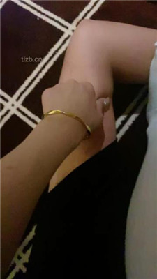 打完球臭脚踩踏坐肚子闻脚
