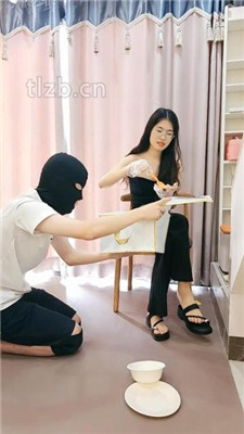 情人节美妆出门约男人前 爆虐重打自家狗 人格羞辱折磨到跳踩深喉到持续吐YC-230215-3
