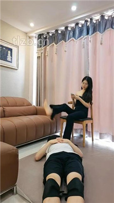 娇娇JK性感白丝羞辱