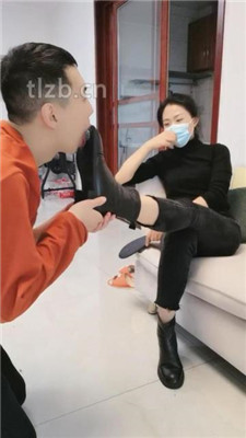 【珊瑚湾】Baby JK踹跺狗裆