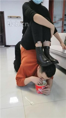 【珊瑚湾】Baby JK踹跺狗裆