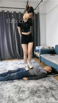 图片[2]_【诗琪】运动鞋白棉袜全体重踩踏_HD绳艺资源