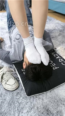 图片[17]_【诗琪】运动鞋白棉袜全体重踩踏_HD绳艺资源