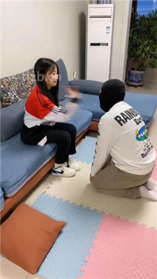 图片[2]_【精神小妹】素人学生妹-耳光/全体重踩踏/白袜塞嘴_HD绳艺资源