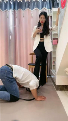 【嘉妮S】白领下班高跟虐家奴-滴蜡_HD绳艺资源