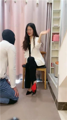 图片[13]_【嘉妮S】白领下班高跟虐家奴-滴蜡_HD绳艺资源