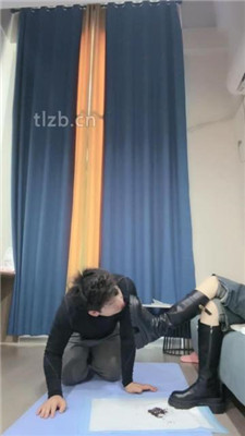 图片[13]_【不期而遇】牛仔裤臀下羞辱-圣水-闻超臭白袜-踩踏_HD绳艺资源