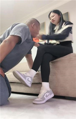 图片[3]_【樱木花椒】Aj白袜开发死猪头-插嘴_HD绳艺资源