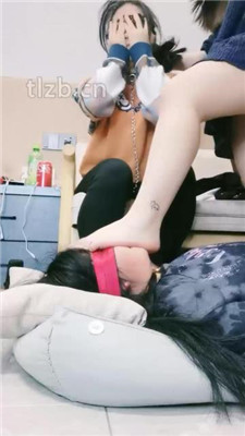 超颜美女一一 史上最暴躁最凶残无停歇爆踢踹裆 无死角 YC-230218-4