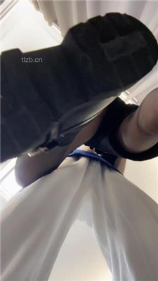 超颜美女一一 史上最暴躁最凶残无停歇爆踢踹裆 无死角 YC-230218-4