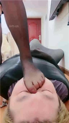 图片[7]_【桃子老师】艺术装置狗爬行-口水喂食-踩踏深喉-揪耳朵训练耳光_HD绳艺资源