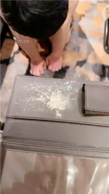 图片[2]_【沅芷大人】揪耳朵-艺术舔裸足/吃脚皮_HD绳艺资源