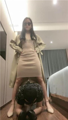 图片[2]_【漫漫】狗链遛狗/舔脏鞋底/吃口水/转胯训练_HD绳艺资源