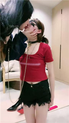 图片[9]_【小羊】女神母畜-掐脖窒息/口水塞嘴虐打_HD绳艺资源