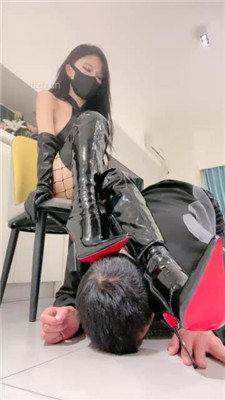 图片[12]_【玥樾】舔脏高跟/长靴全体重踩地毯/圣水淋浴_HD绳艺资源