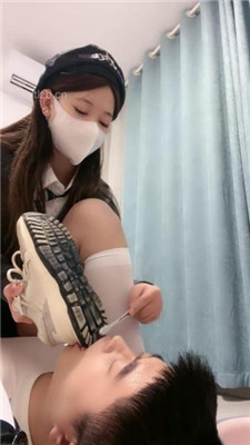 【樱子大人】狗舌头擦鞋器-鞋耳光/踩狗爪/全体重踩踏/训练_HD绳艺资源
