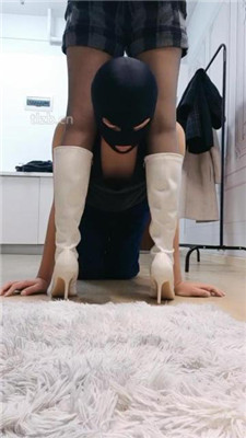 图片[2]_【Belle】圣水泡面/长靴踩踏碾压/胯下辱_HD绳艺资源