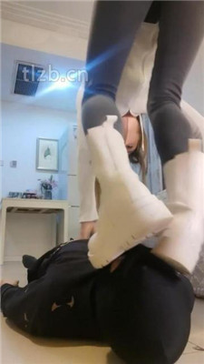 【冰时代】穿破漏洞臭短丝POV