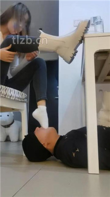 【冰时代】穿破漏洞臭短丝POV