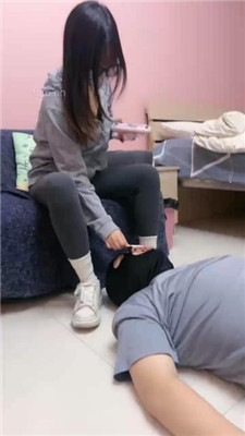 【第5风格】户外车上舔小敏的美脚 YC-230219-3