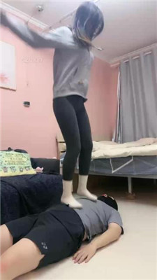 【第5风格】户外车上舔小敏的美脚 YC-230219-3