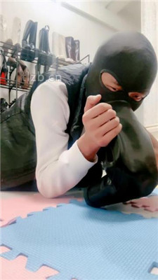 图片[10]_【兔兔大人】短靴黑丝脚下崇拜_HD绳艺资源