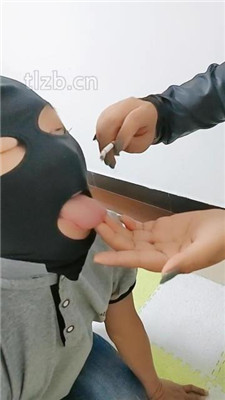 图片[16]_【广东迪迪】双S-跪舔小白鞋高跟【双视角完整版】_HD绳艺资源