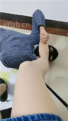 图片[6]_【广东迪迪】家奴跪舔高跟丝袜美腿_HD绳艺资源