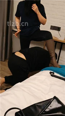 图片[9]_【高难度挑战绳艺导师lucky】严厉主训狗-皮靴高难度挑战版_HD绳艺资源