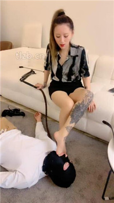 图片[13]_【奈儿】原味脚深喉/狗链遛狗/高跟凉鞋踩虐_HD绳艺资源