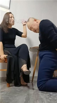 图片[6]_【冷御绳艺导师】拖鞋抽耳光-浓痰赏赐_HD绳艺资源