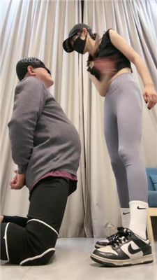 图片[3]_【美娜格格】AJ白袜女神暴打刑奴_HD绳艺资源