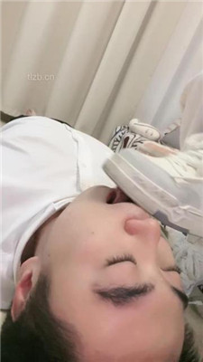 图片[3]_【时颜】坐脸窒息/舔超脏小白鞋/裸足白袜辱_HD绳艺资源