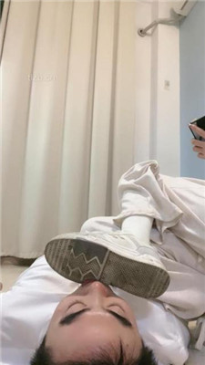 图片[16]_【时颜】坐脸窒息/舔超脏小白鞋/裸足白袜辱_HD绳艺资源