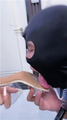 图片[14]_【麋鹿银儿】3S模特虐-胯下辱/狗链遛狗/骑马/全体重踩踏_HD绳艺资源