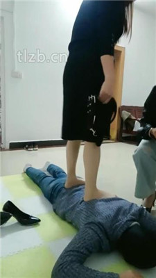 图片[14]_【广东迪迪】双S-高跟肉丝踩家奴【双视角完整版】_HD绳艺资源