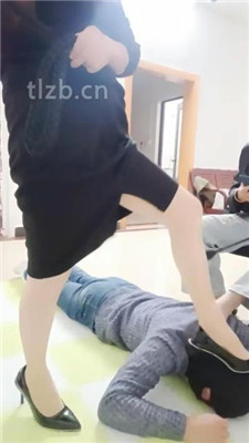 图片[15]_【广东迪迪】双S-高跟肉丝踩家奴【双视角完整版】_HD绳艺资源