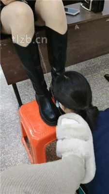 图片[2]_【爱可呀】大学教室调母畜-舔长靴高跟/转胯/吃丝袜_HD绳艺资源