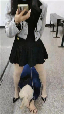 图片[12]_【爱可呀】大学教室调母畜-舔长靴高跟/转胯/吃丝袜_HD绳艺资源