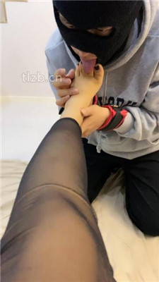 【橘子粥】保鲜膜缠身强制踩踏 YC-230223-7