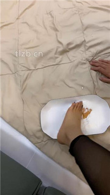 【橘子粥】保鲜膜缠身强制踩踏 YC-230223-7