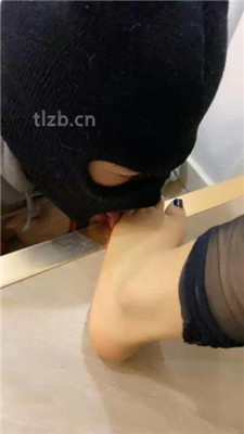 【橘子粥】保鲜膜缠身强制踩踏 YC-230223-7