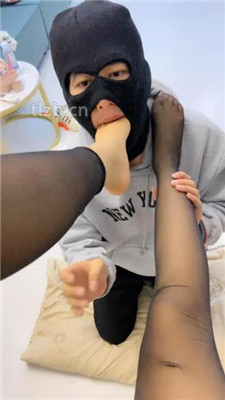 【橘子粥】保鲜膜缠身强制踩踏 YC-230223-7